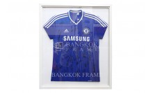 กรอบเสื้อกีฬาโชว์ลายเซ็น